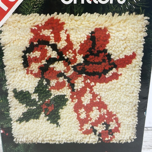 Vintage Spinnerin Christmas critters Candy Cane latch hook rug kit DIY - Picture 5 of 5